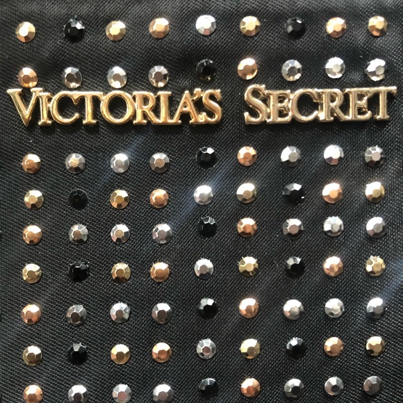 Victoria’s Secret Studded Makeup Bag - Leopard Print Interior - Picture 6 of 6